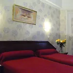 Ambassadeur Париж
