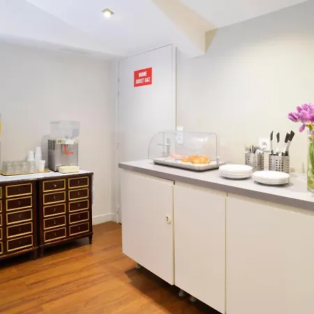 Ambassadeur Отель