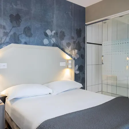 Ambassadeur Hotel Paris