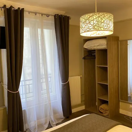 Ambassadeur Hotel