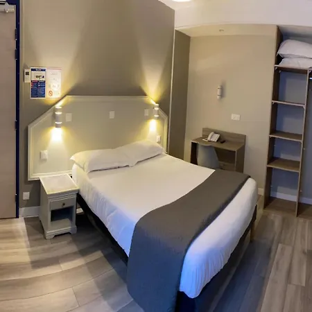 Hotel Ambassadeur Paris