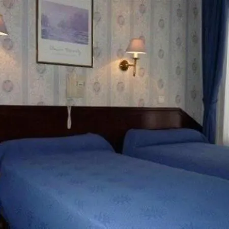 호텔 앰배서더 3*