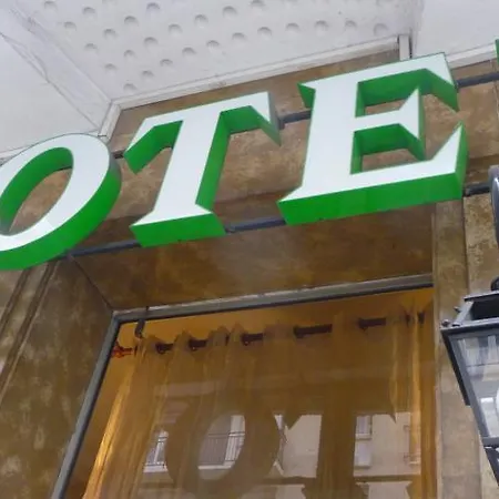 앰배서더 3* 파리