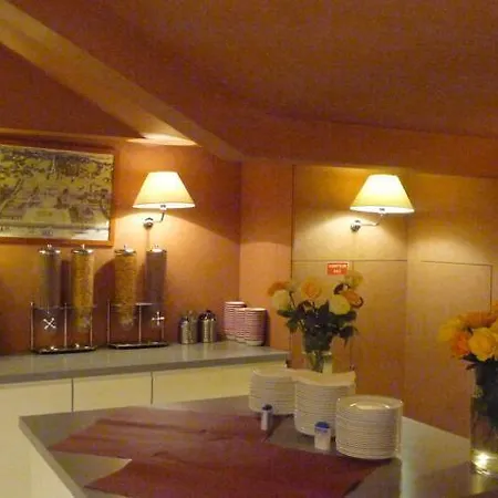Ambassadeur 3* Paris