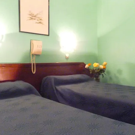 Ambassadeur 3* Paris