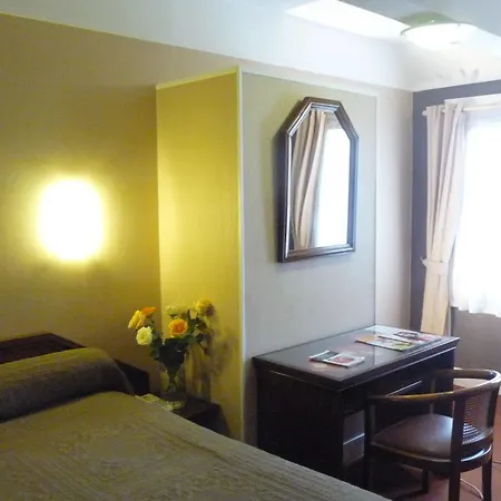 Ambassadeur Hotel