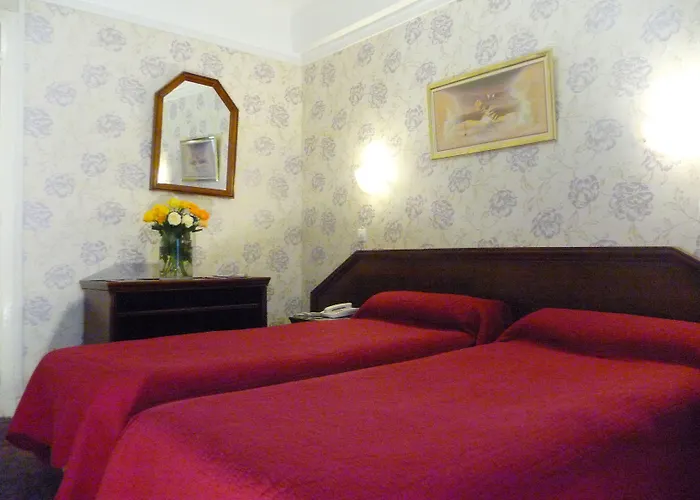 Ambassadeur 3* Париж