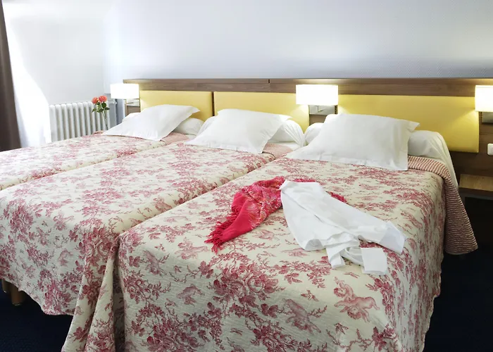 Ambassadeur 3* Париж