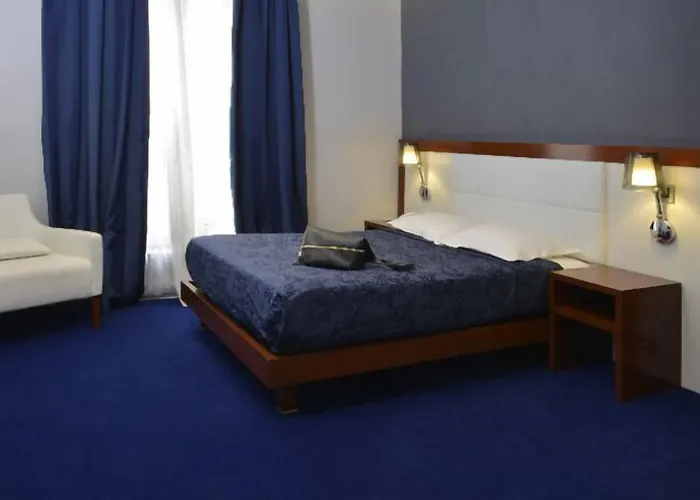 Ambassadeur 3* Париж