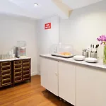 Ambassadeur Hotel