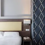 Ambassadeur Hotel
